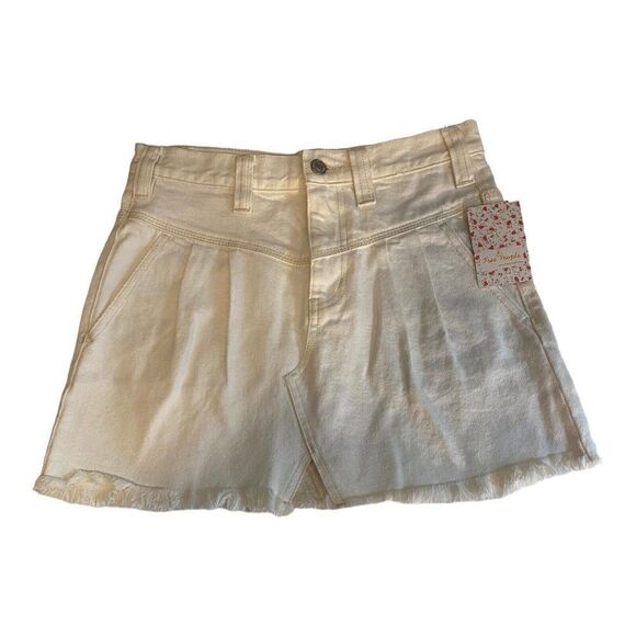 Free People We the Free White Sidecar Mini Skirt Denim Raw Edge NEW SZ 24 - Picture 1 of 8